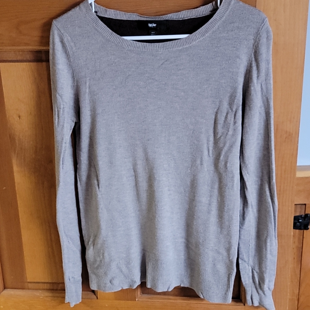 Long sleeve sweater